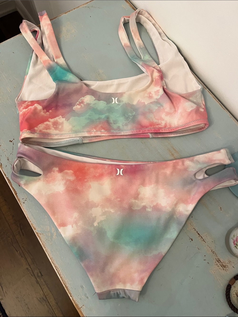 Hurley Medium Watercolour Cloud Wash Pastel Bikini Set - Picture 5 of 15